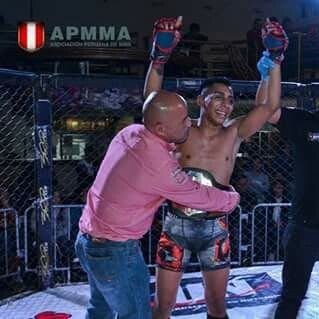primer cinturón como amateur 2017